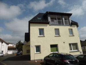 Frontansicht DG links